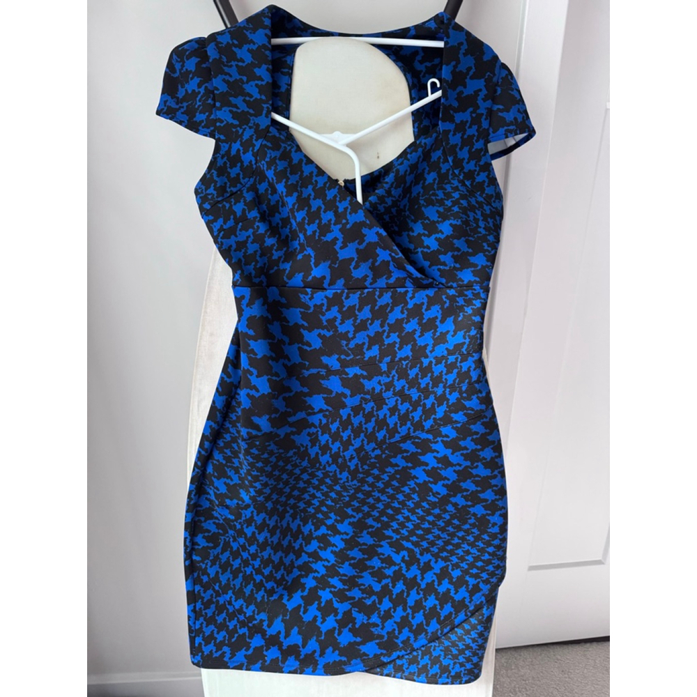 Guess Blue Houndstooth Bodycon Dress | Deep V-Neck Stretch Fit Size 10 - Picture 2 of 8